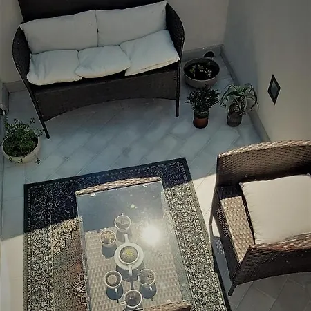 Castle דירה פראטו